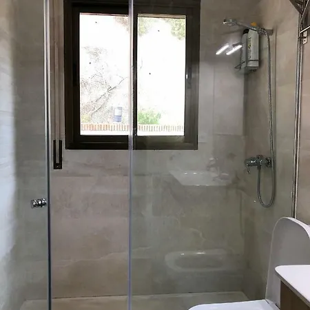 Villa Cabrils Homestay szállás *